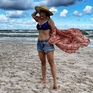 Katarzyna Cichopek feet photo thumbnail