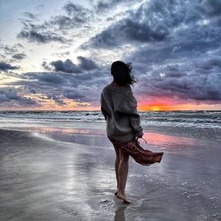 Katarzyna Cichopek feet photo thumbnail