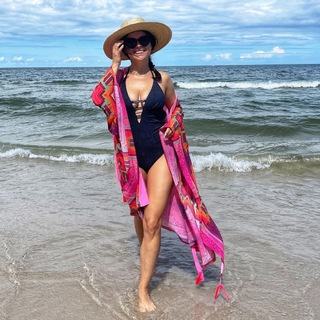 Katarzyna Cichopek feet photo thumbnail