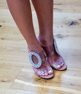 Katarzyna Cichopek feet photo thumbnail