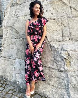 Katarzyna Cichopek feet photo thumbnail