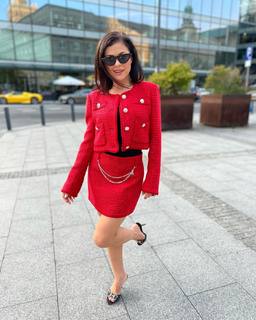 Katarzyna Cichopek feet photo thumbnail