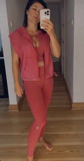 Katarzyna Cichopek feet photo thumbnail