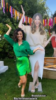 Katarzyna Cichopek feet photo thumbnail