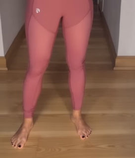 Katarzyna Cichopek feet photo thumbnail