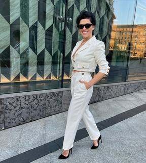 Katarzyna Cichopek feet photo thumbnail