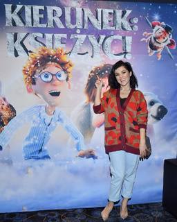 Katarzyna Cichopek feet photo thumbnail