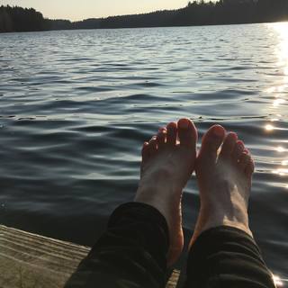 Katarzyna Cichopek feet photo thumbnail