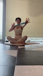 Katarzyna Cichopek feet photo thumbnail