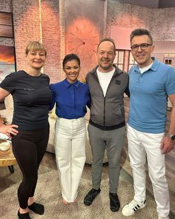 Katarzyna Cichopek feet photo thumbnail