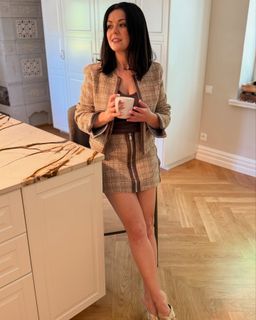 Katarzyna Cichopek feet photo thumbnail