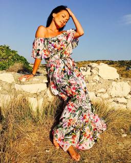 Katarzyna Glinka feet photo thumbnail