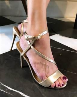 Katarzyna Glinka feet photo thumbnail