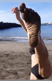 Katarzyna Glinka feet photo thumbnail