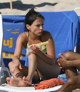 Katarzyna Glinka feet photo thumbnail