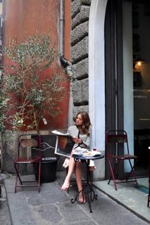 Katarzyna Tusk feet photo thumbnail