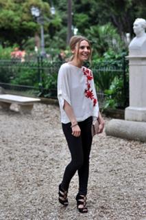 Katarzyna Tusk feet photo thumbnail