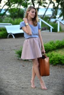 Katarzyna Tusk feet photo thumbnail