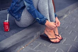 Katarzyna Tusk feet photo thumbnail