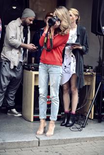 Katarzyna Tusk feet photo thumbnail