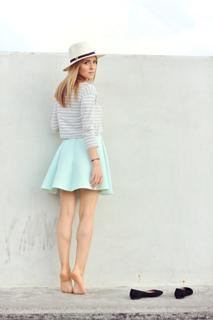 Katarzyna Tusk feet photo thumbnail