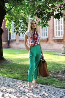 Katarzyna Tusk feet photo thumbnail