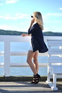 Katarzyna Tusk feet photo thumbnail