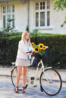 Katarzyna Tusk feet photo thumbnail