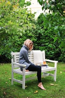 Katarzyna Tusk feet photo thumbnail