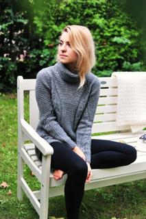 Katarzyna Tusk feet photo thumbnail