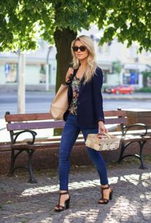 Katarzyna Tusk feet photo thumbnail