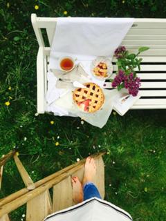 Katarzyna Tusk feet photo thumbnail