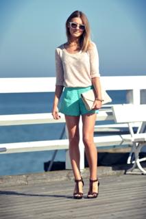 Katarzyna Tusk feet photo thumbnail