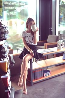 Katarzyna Tusk feet photo thumbnail