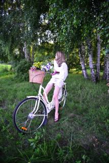 Katarzyna Tusk feet photo thumbnail