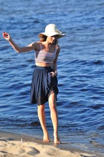 Katarzyna Tusk feet photo thumbnail