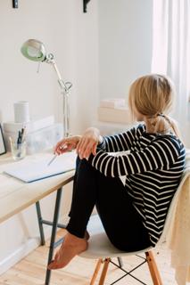 Katarzyna Tusk feet photo thumbnail