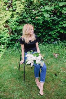 Katarzyna Tusk feet photo thumbnail