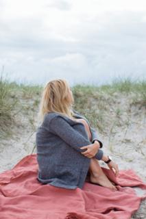 Katarzyna Tusk feet photo thumbnail