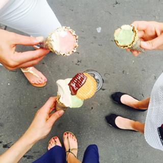 Katarzyna Tusk feet photo thumbnail