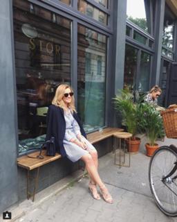 Katarzyna Tusk feet photo thumbnail