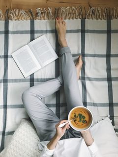 Katarzyna Tusk feet photo thumbnail