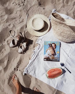 Katarzyna Tusk feet photo thumbnail