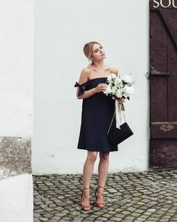 Katarzyna Tusk feet photo thumbnail