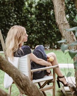 Katarzyna Tusk feet photo thumbnail