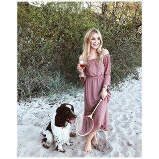 Katarzyna Tusk feet photo thumbnail