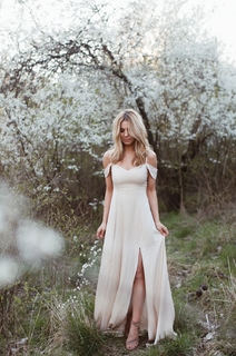 Katarzyna Tusk feet photo thumbnail