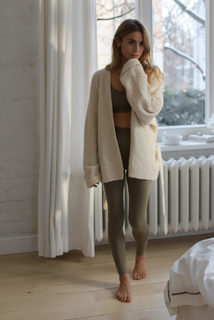 Katarzyna Tusk feet photo thumbnail