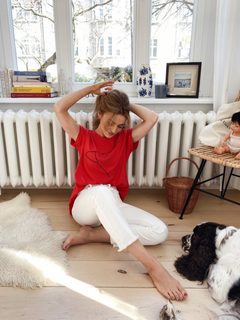 Katarzyna Tusk feet photo thumbnail