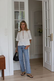 Katarzyna Tusk feet photo thumbnail